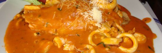 Mero en salsa de mariscos