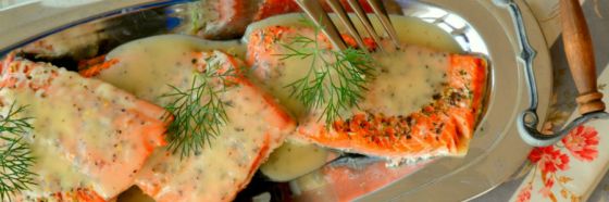 Salmón en salsa de sidra e hinojo